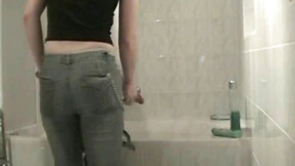 לאנה מארס הקטנטנה נדפקת על ידי האיש מצלמות סקס צפייה ישירה חינם הגדול ג'יי מק